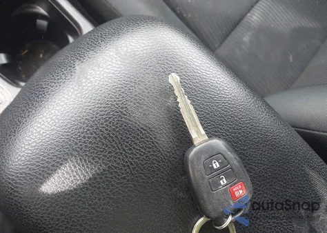 2016 Toyota Rav4 Le z USA, uszkodzony, nr VIN 2T3ZFREV3GW247808